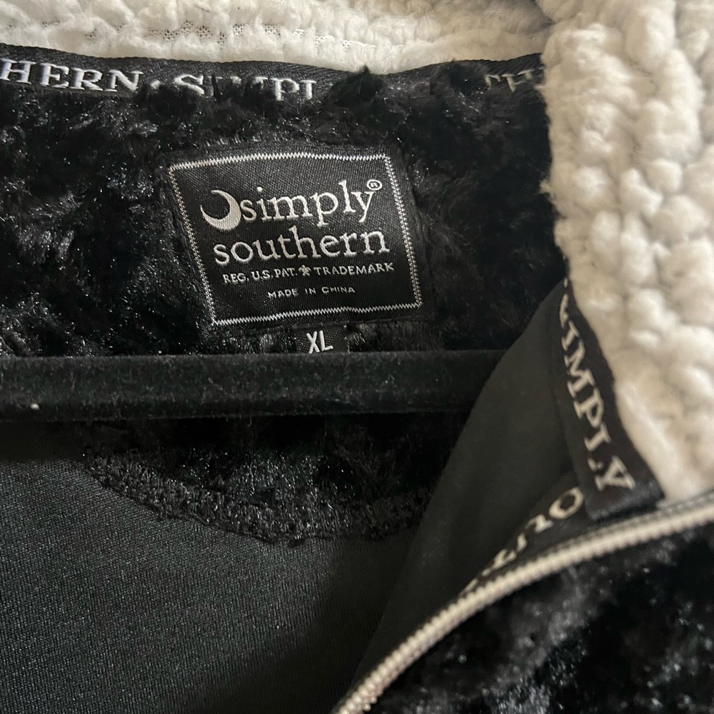Simply Southern Pullover! - image 3